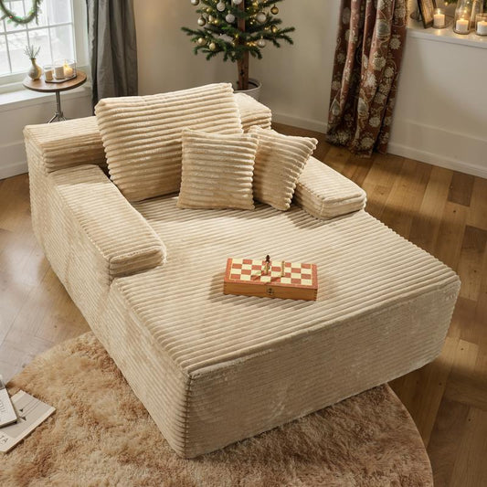 Chaise Lounge – Luxurious Comfort Meets Modern Elegance